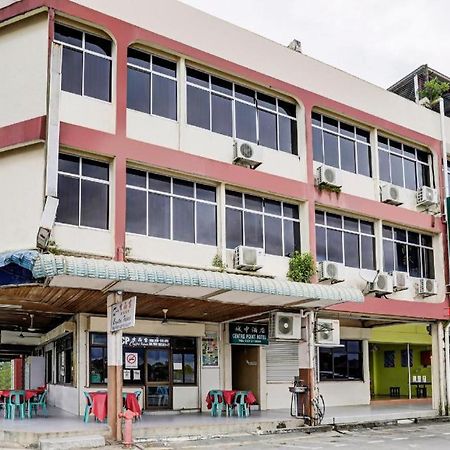 Oyo 90376 Centre Point Hotel Limbang Eksteriør billede