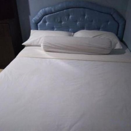 Oyo 90376 Centre Point Hotel Limbang Eksteriør billede