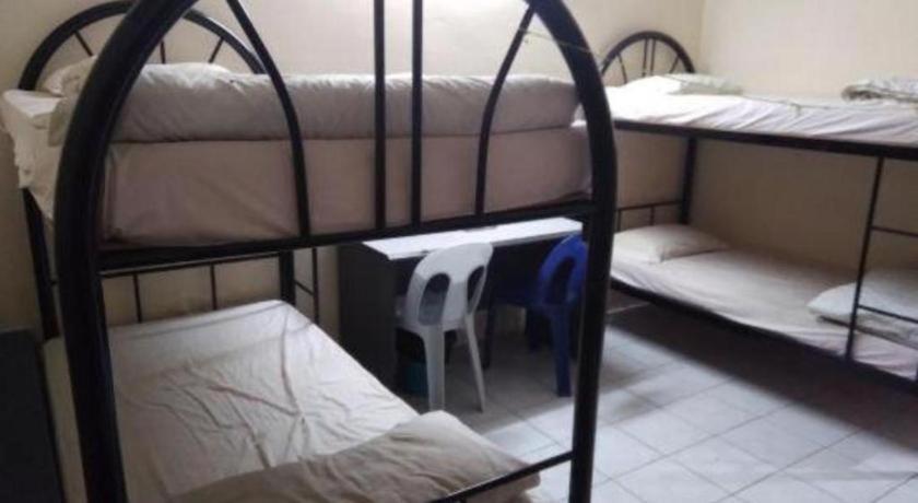 Oyo 90376 Centre Point Hotel Limbang Eksteriør billede